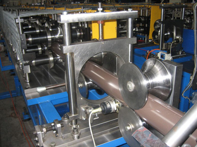 mesin roll forming pipa bawah