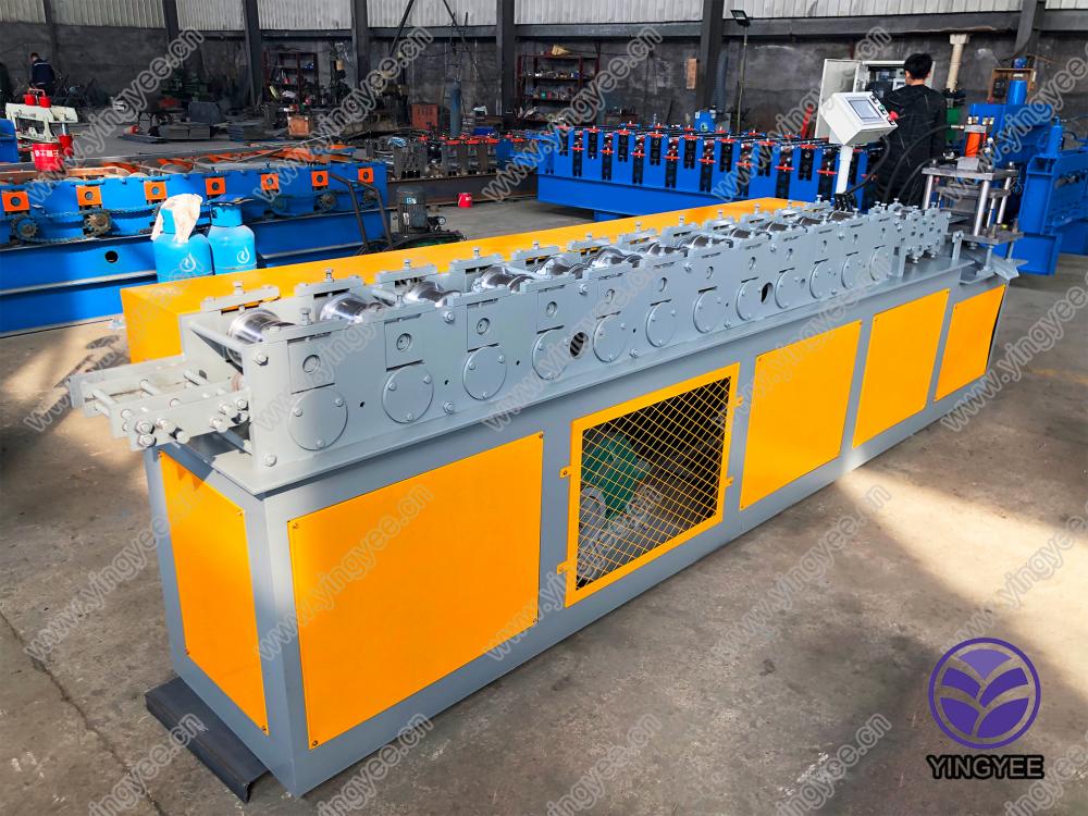 Roller Shutter Slate Roll Forming Machine From Yingyee12