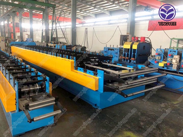 Double layer roofing sheets forming machine-