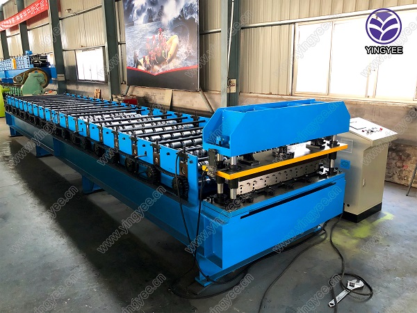 Courraged roof sheet roll forming machine 2
