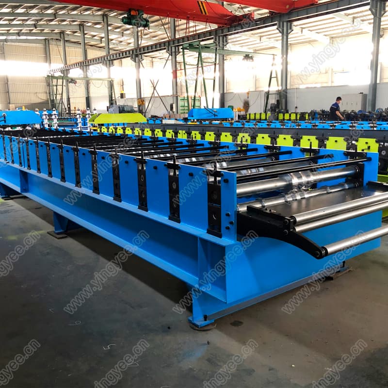 roof sheet forming machine