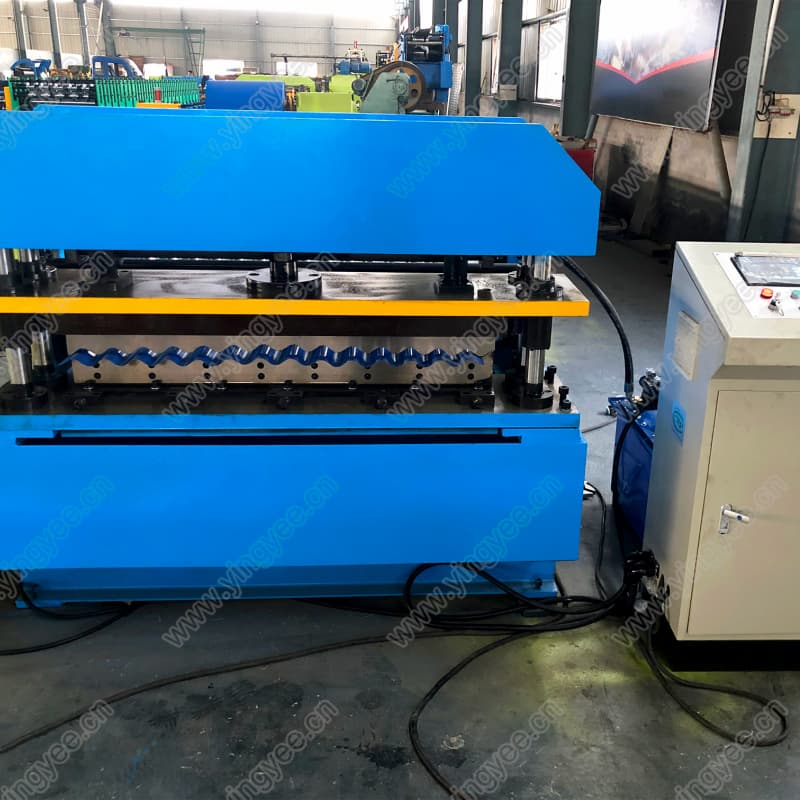 roof sheet forming machine