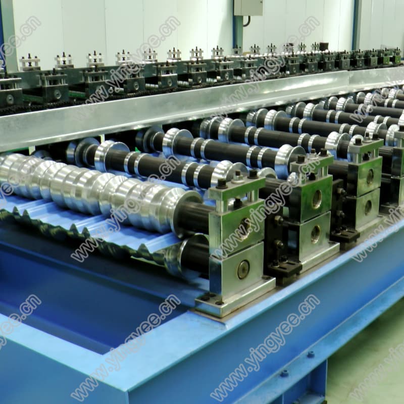 roof sheet roll forming machine