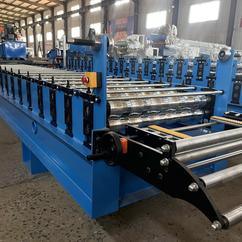 roof sheet cold roll forming machine