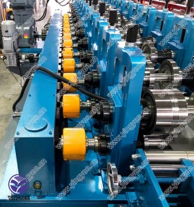 Automatyczna regulacja szerokości lekkiej maszyny do formowania kilu