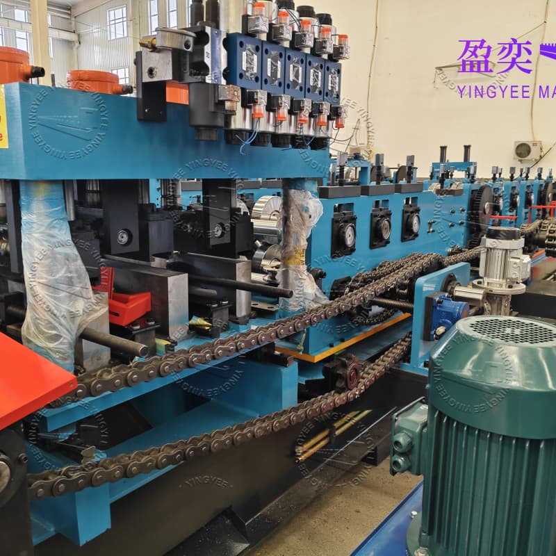 Purlin roll forming machine