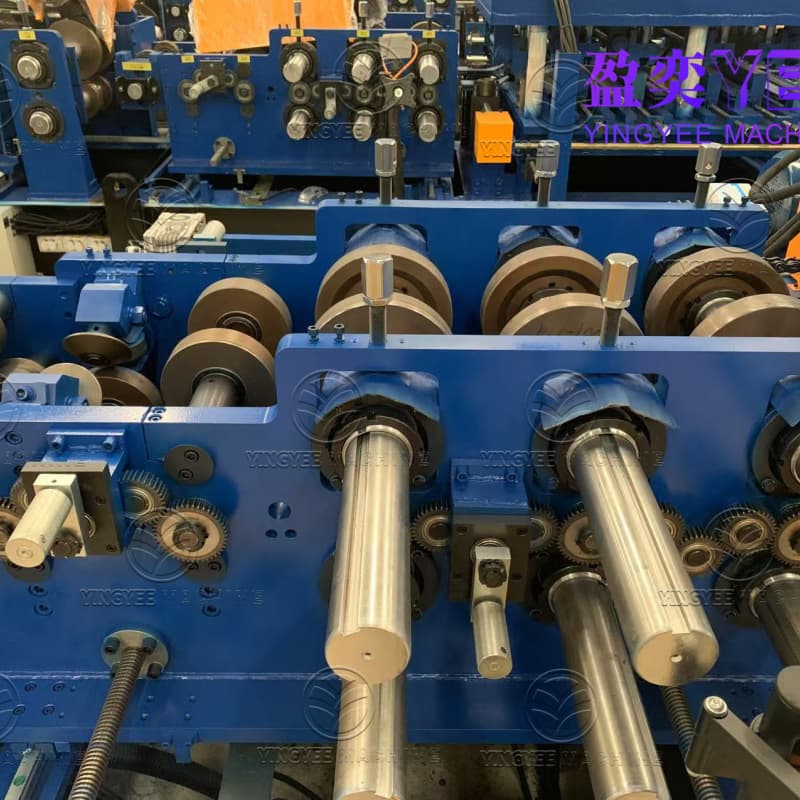 Purlin roll formingmachine